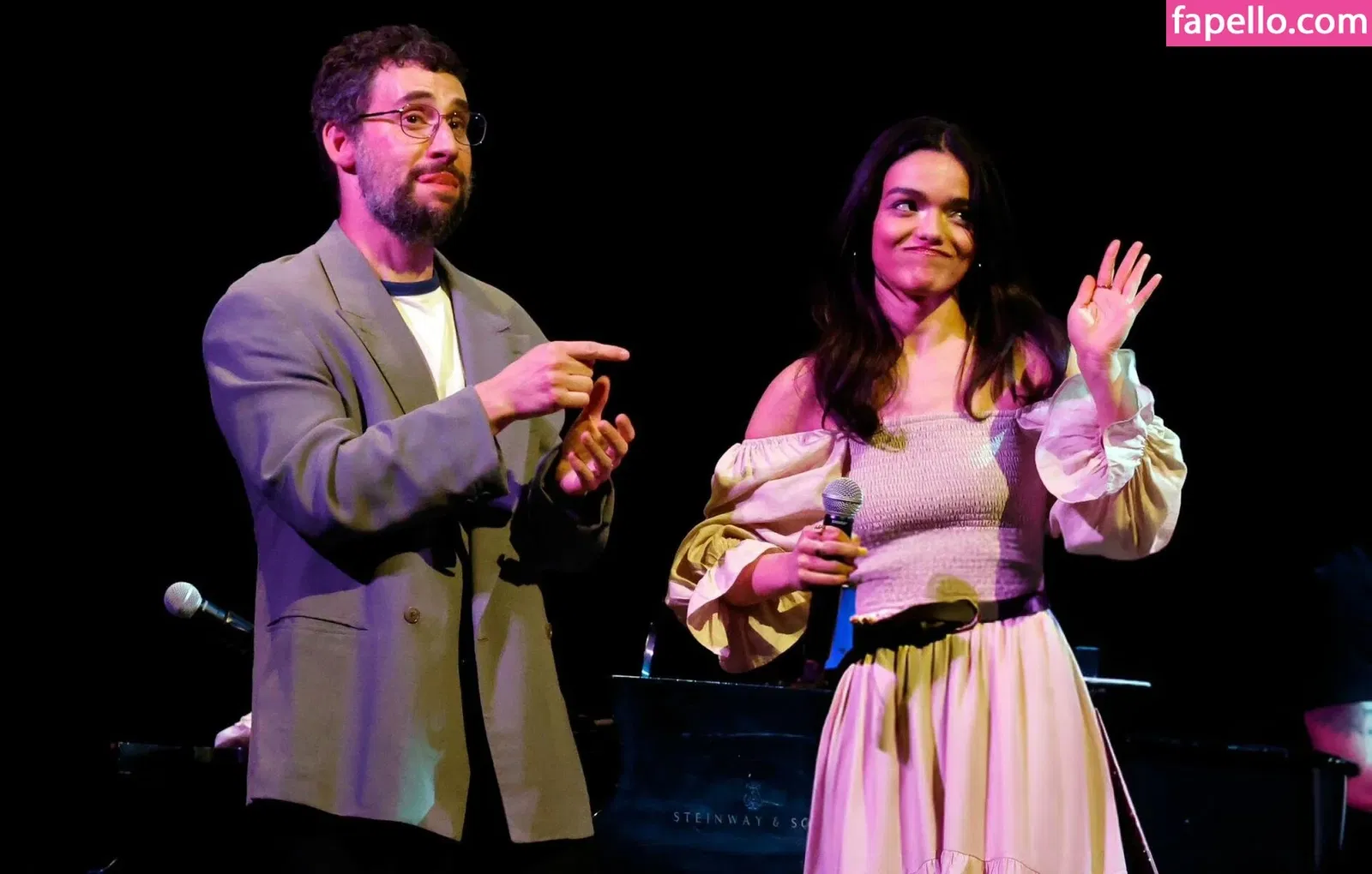 Rachel Zegler Onlyfans Photo Gallery 