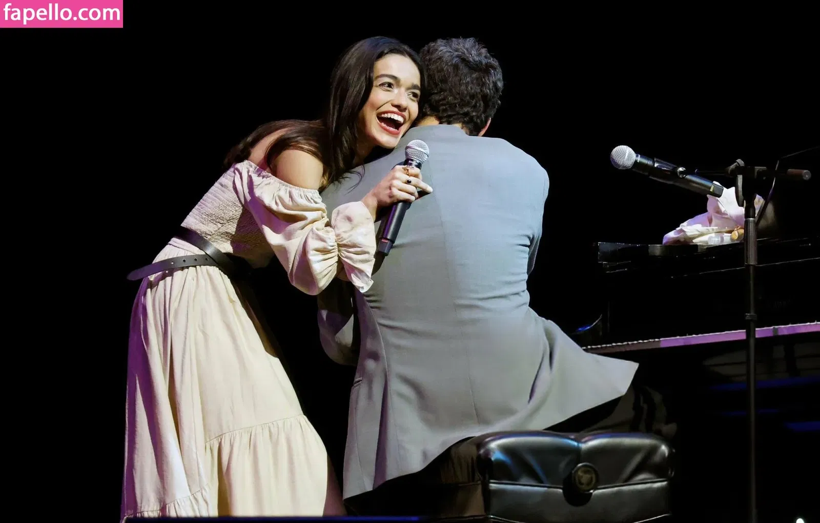 Rachel Zegler Onlyfans Photo Gallery 