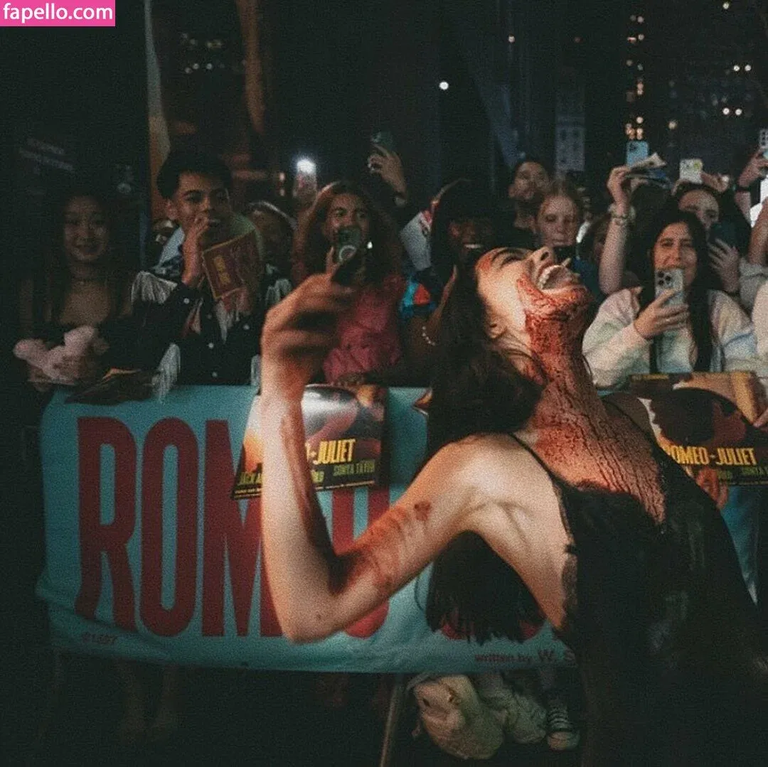 Rachel Zegler Onlyfans Photo Gallery 