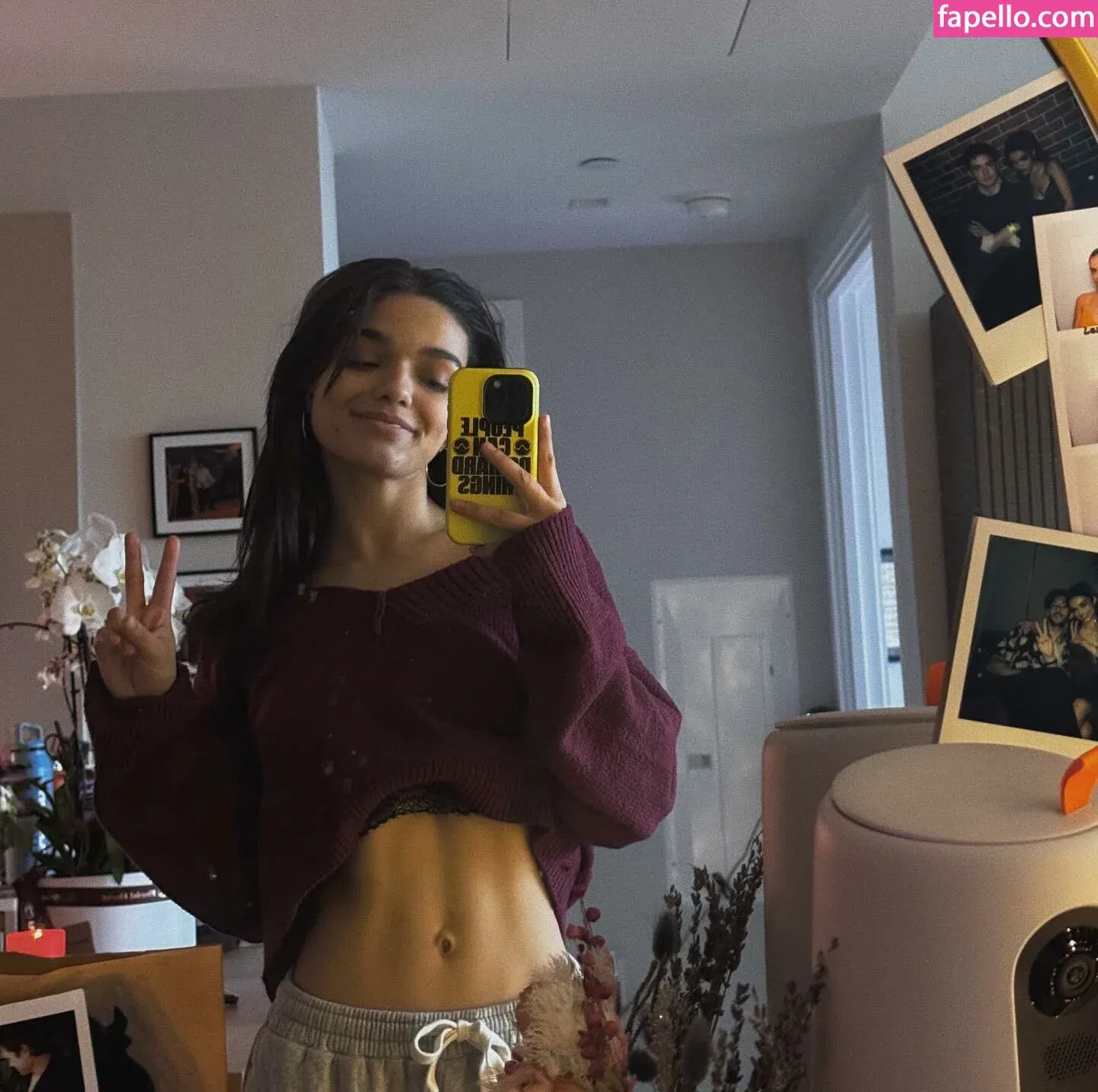 Rachel Zegler Onlyfans Photo Gallery 