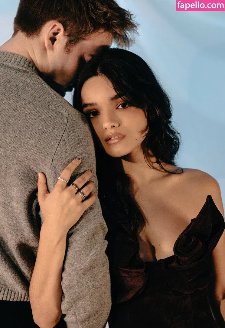 Rachel Zegler Onlyfans Photo Gallery 