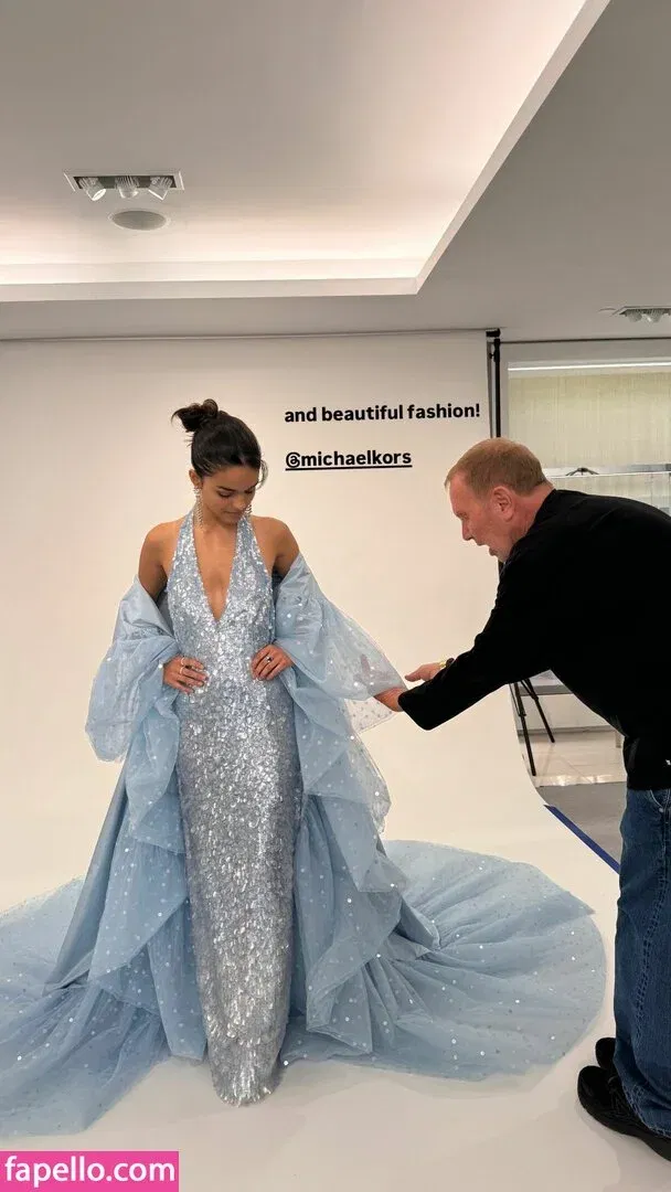 Rachel Zegler Onlyfans Photo Gallery 