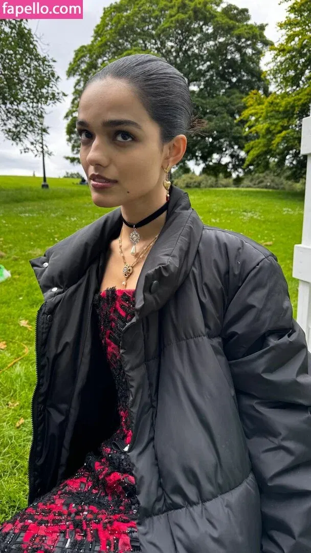 Rachel Zegler Onlyfans Photo Gallery 