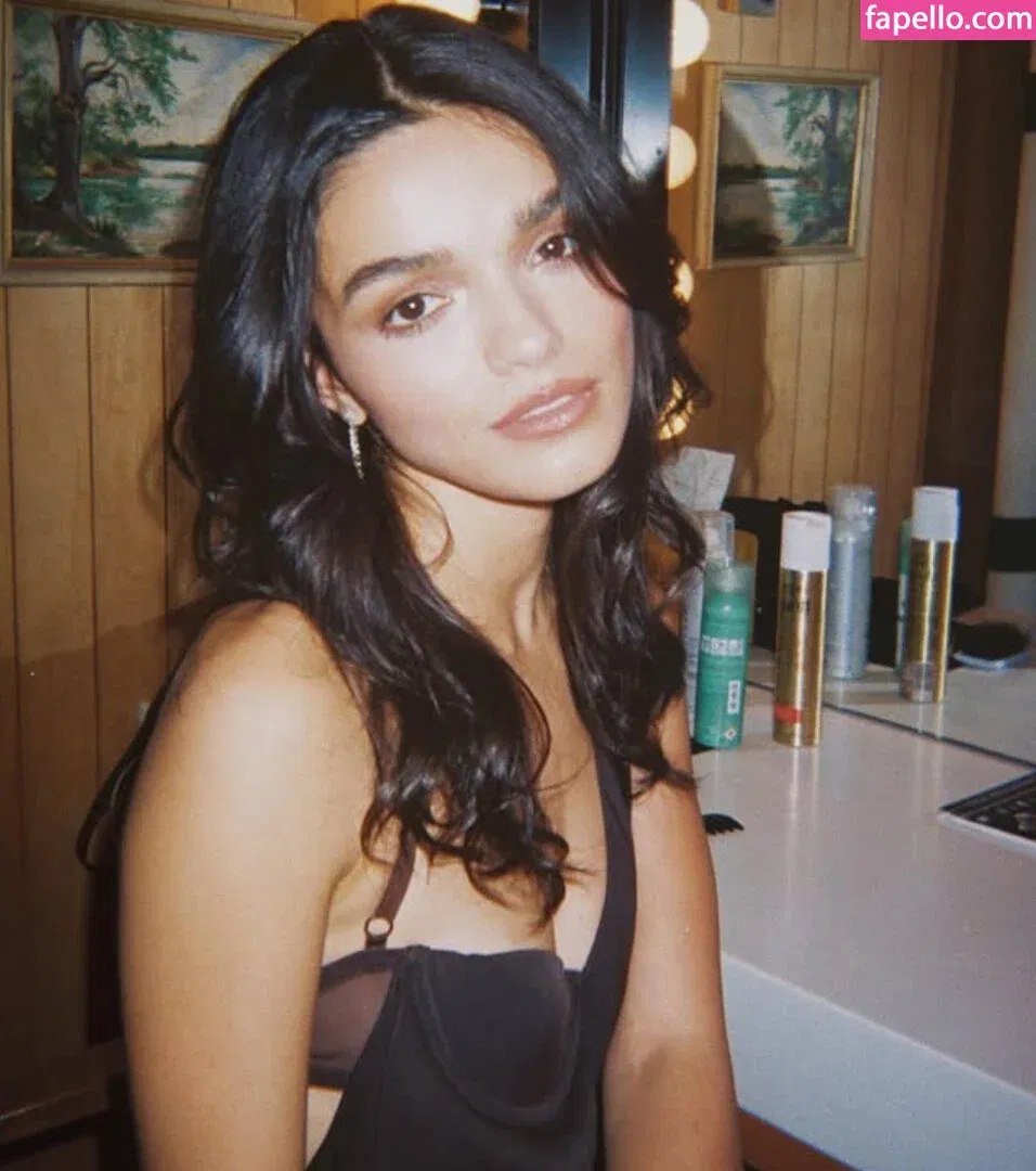 Rachel Zegler Onlyfans Photo Gallery 