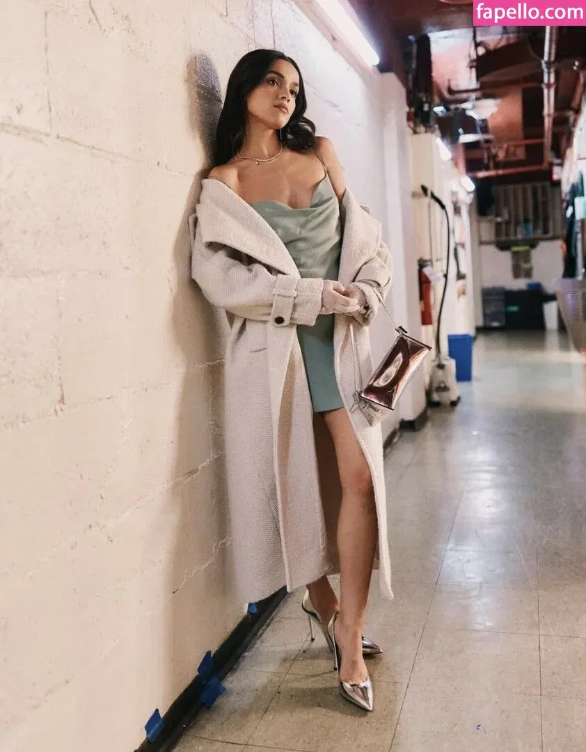 Rachel Zegler Onlyfans Photo Gallery 