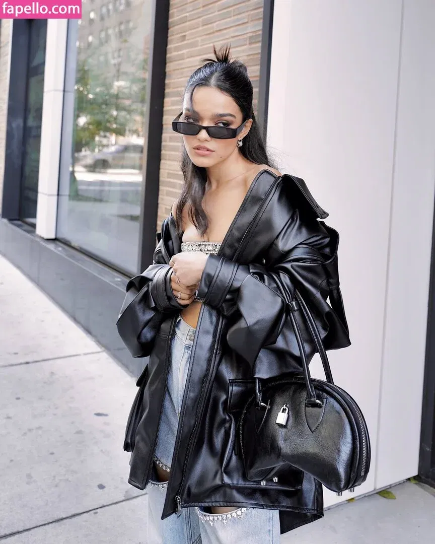 Rachel Zegler Onlyfans Photo Gallery 