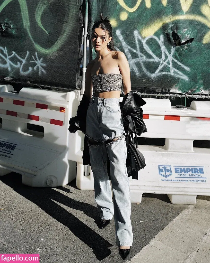 Rachel Zegler Onlyfans Photo Gallery 