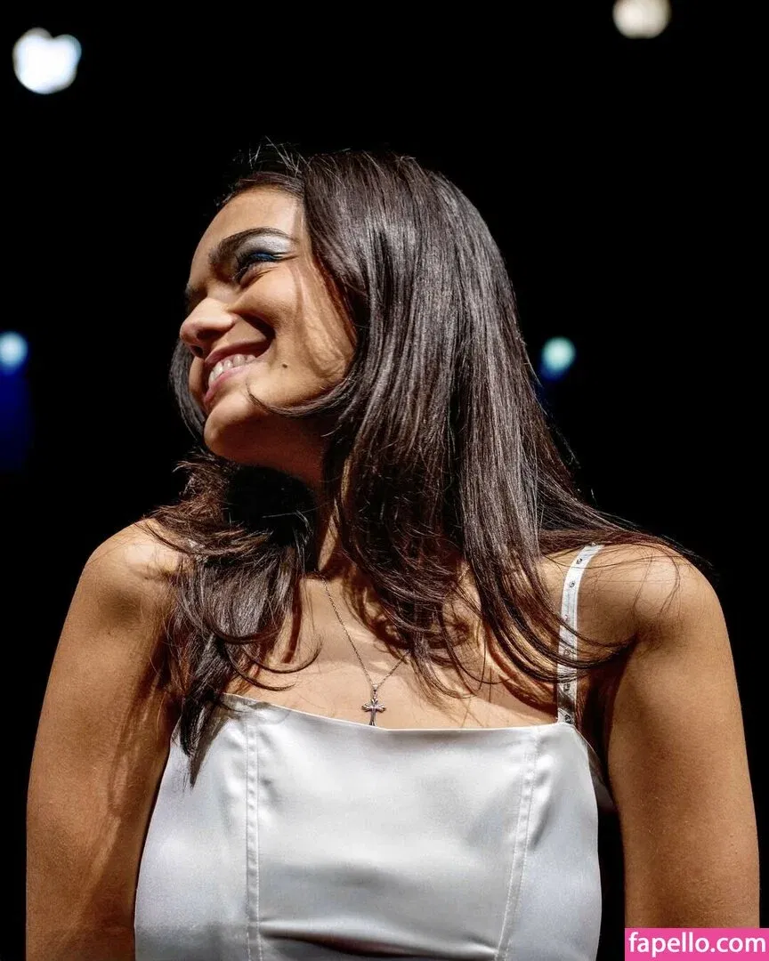 Rachel Zegler Onlyfans Photo Gallery 