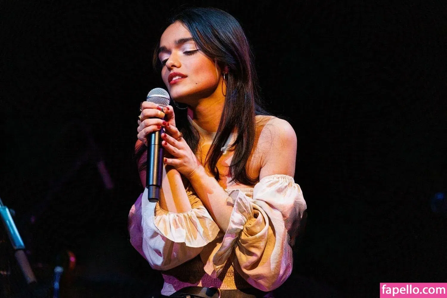 Rachel Zegler Onlyfans Photo Gallery 