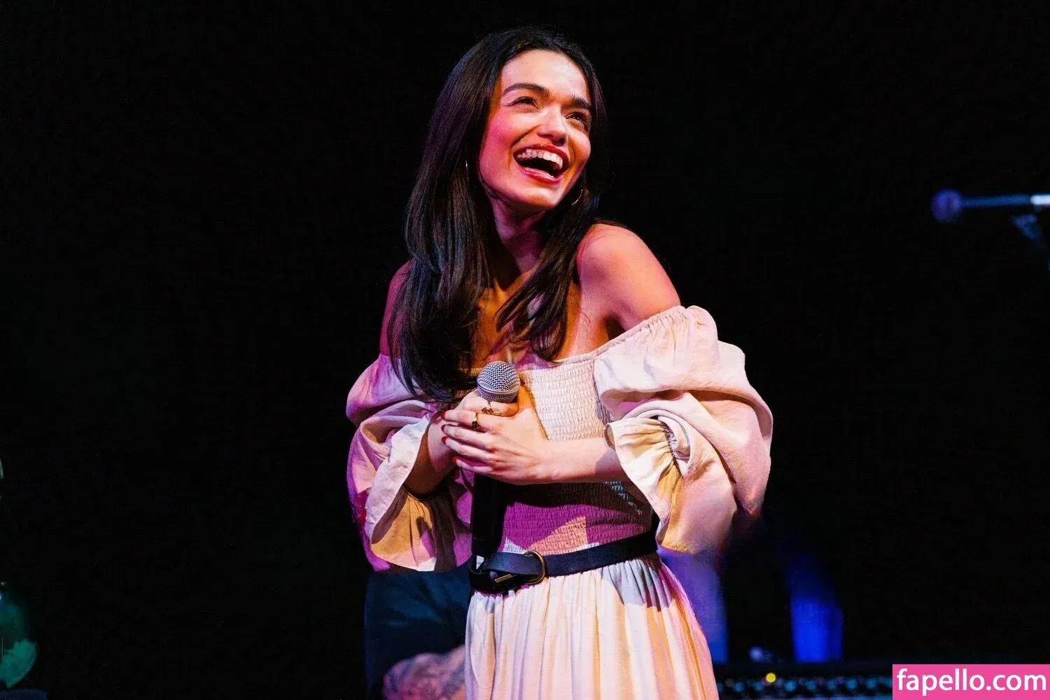 Rachel Zegler Onlyfans Photo Gallery 