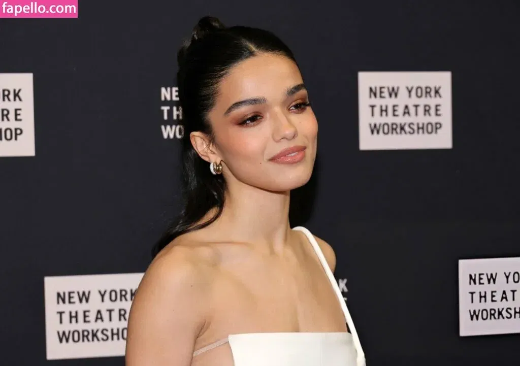 Rachel Zegler Onlyfans Photo Gallery 