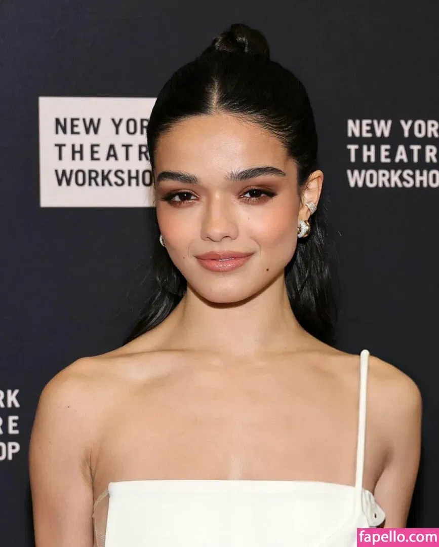 Rachel Zegler Onlyfans Photo Gallery 