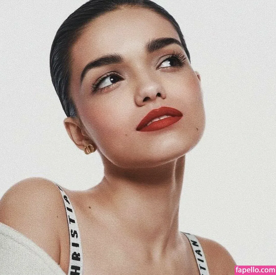 Rachel Zegler Onlyfans Photo Gallery 