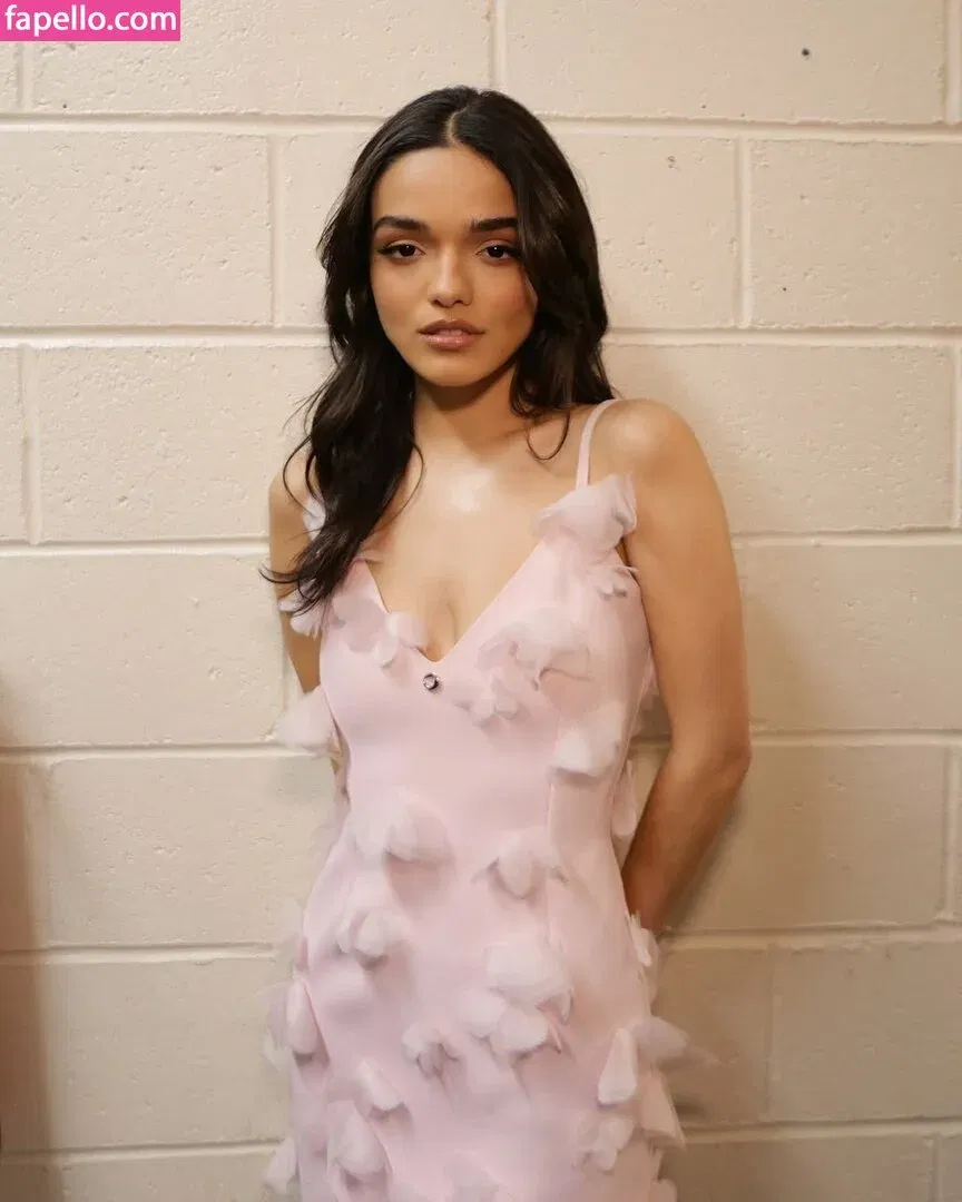 Rachel Zegler Onlyfans Photo Gallery 