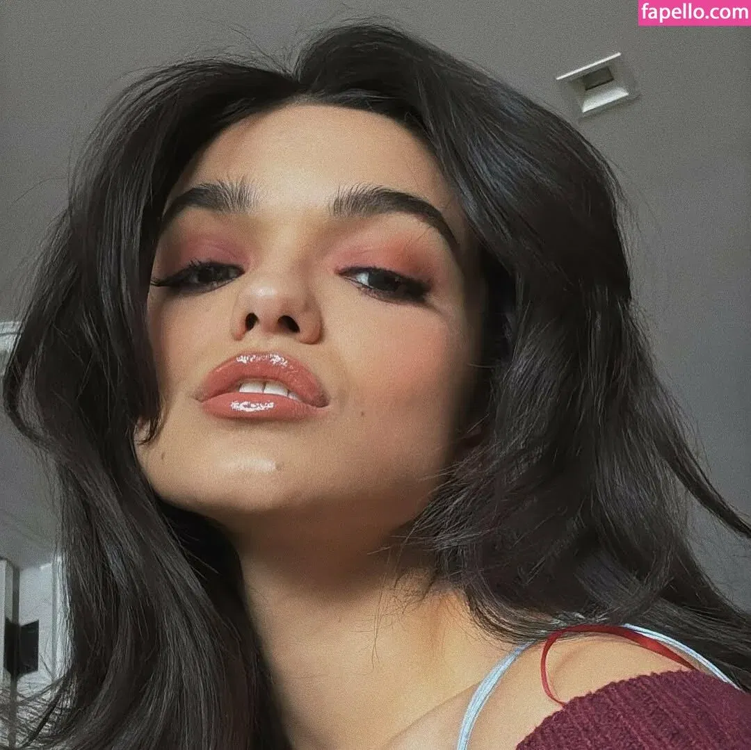 Rachel Zegler Onlyfans Photo Gallery 