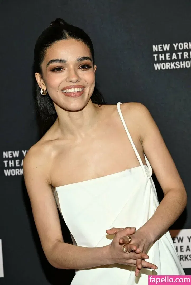 Rachel Zegler Onlyfans Photo Gallery 