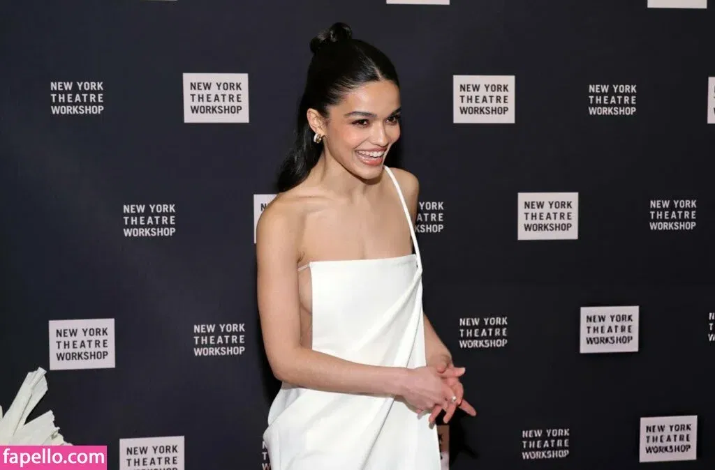 Rachel Zegler Onlyfans Photo Gallery 