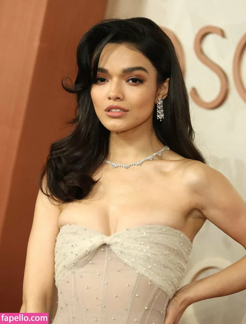 Rachel Zegler Onlyfans Photo Gallery 