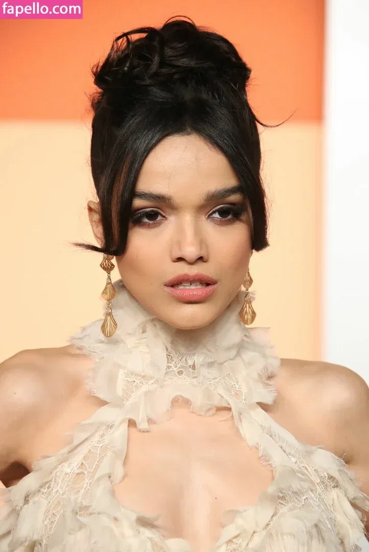 Rachel Zegler Onlyfans Photo Gallery 