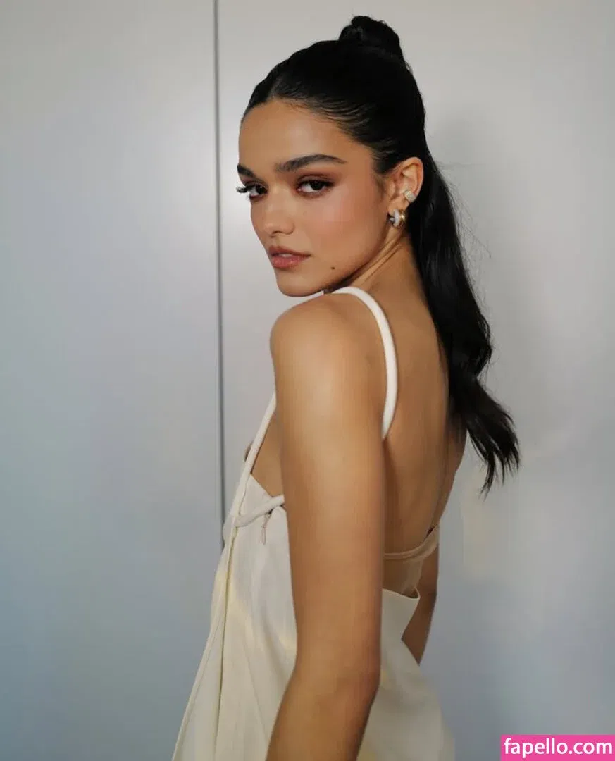 Rachel Zegler Onlyfans Photo Gallery 