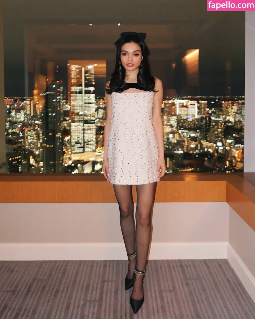 Rachel Zegler Onlyfans Photo Gallery 