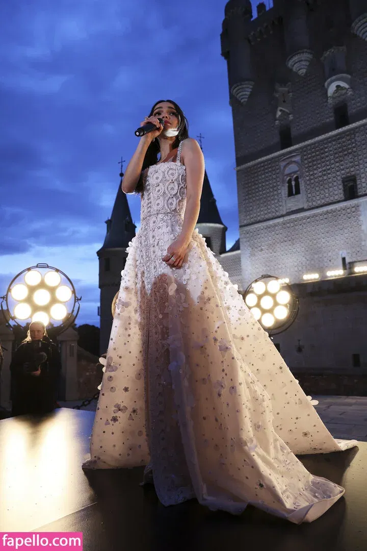 Rachel Zegler Onlyfans Photo Gallery 