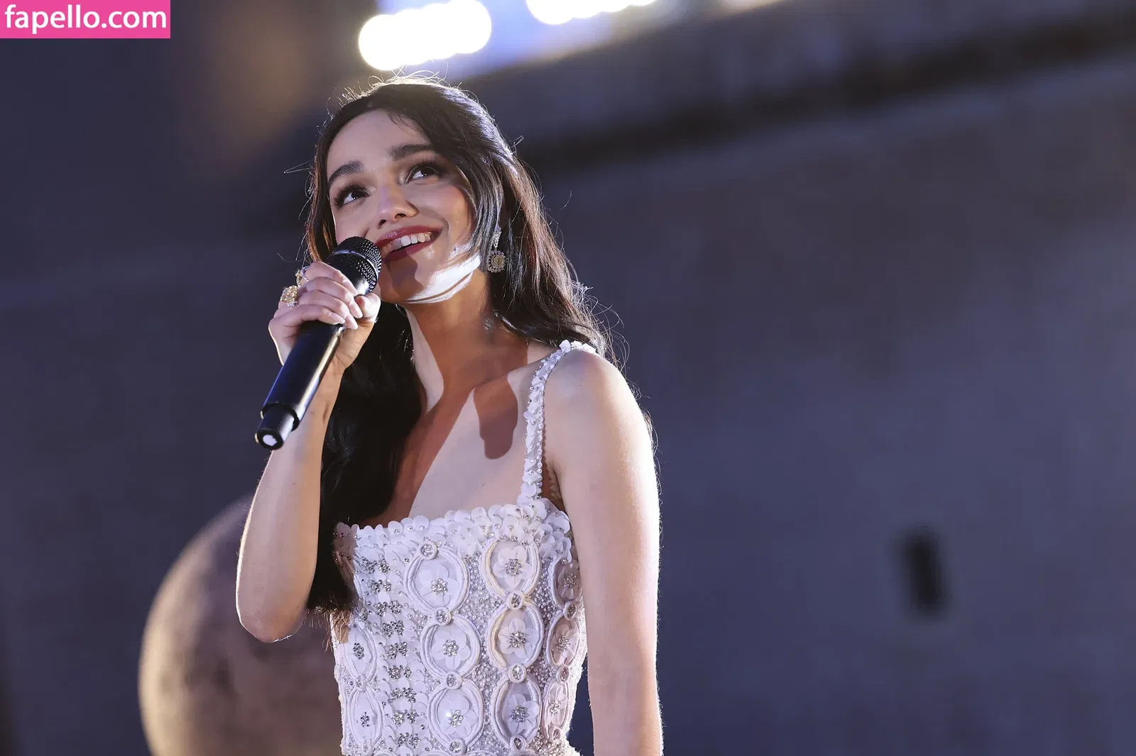 Rachel Zegler Onlyfans Photo Gallery 