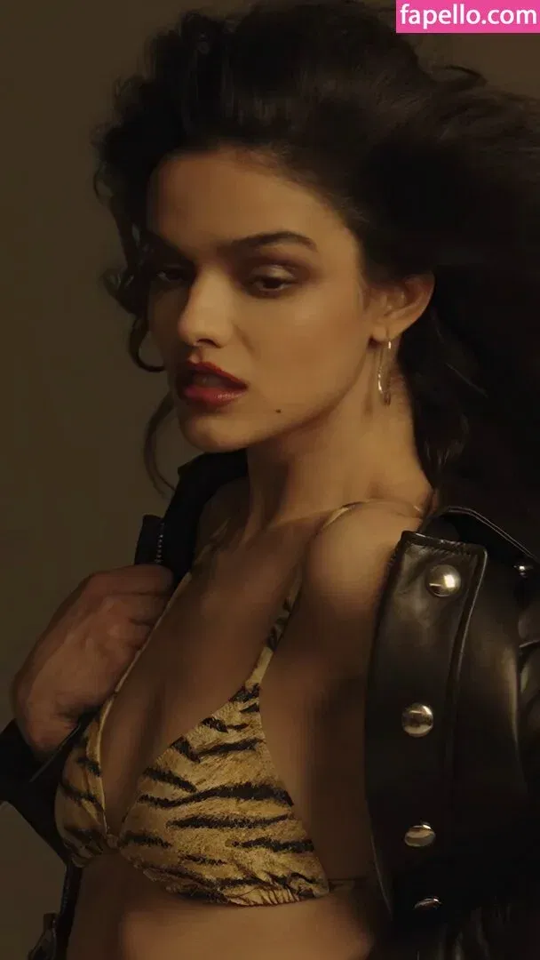 Rachel Zegler Onlyfans Photo Gallery 