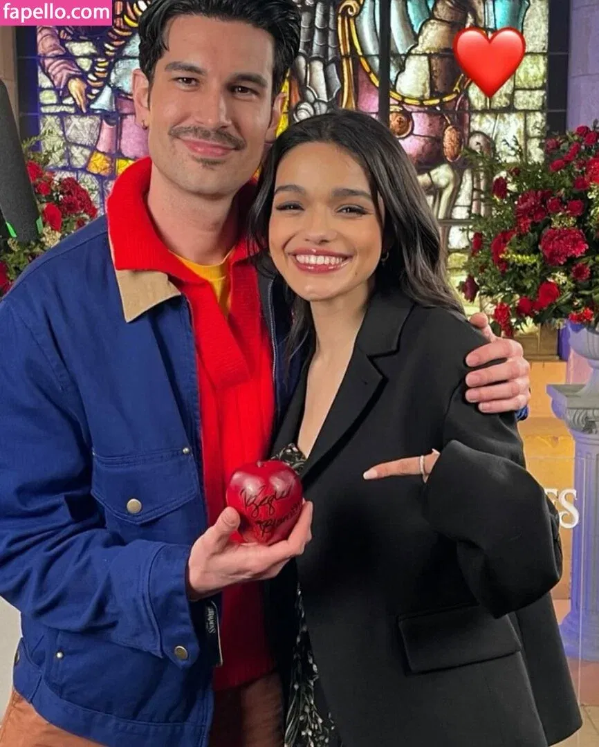 Rachel Zegler Onlyfans Photo Gallery 