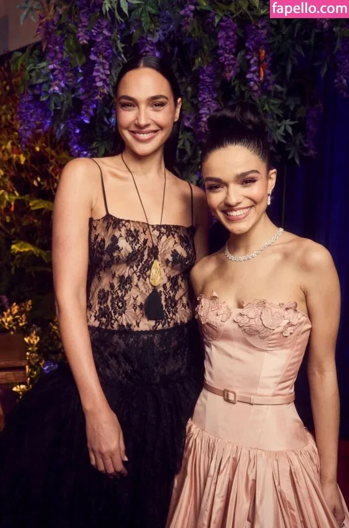 Rachel Zegler Onlyfans Photo Gallery 