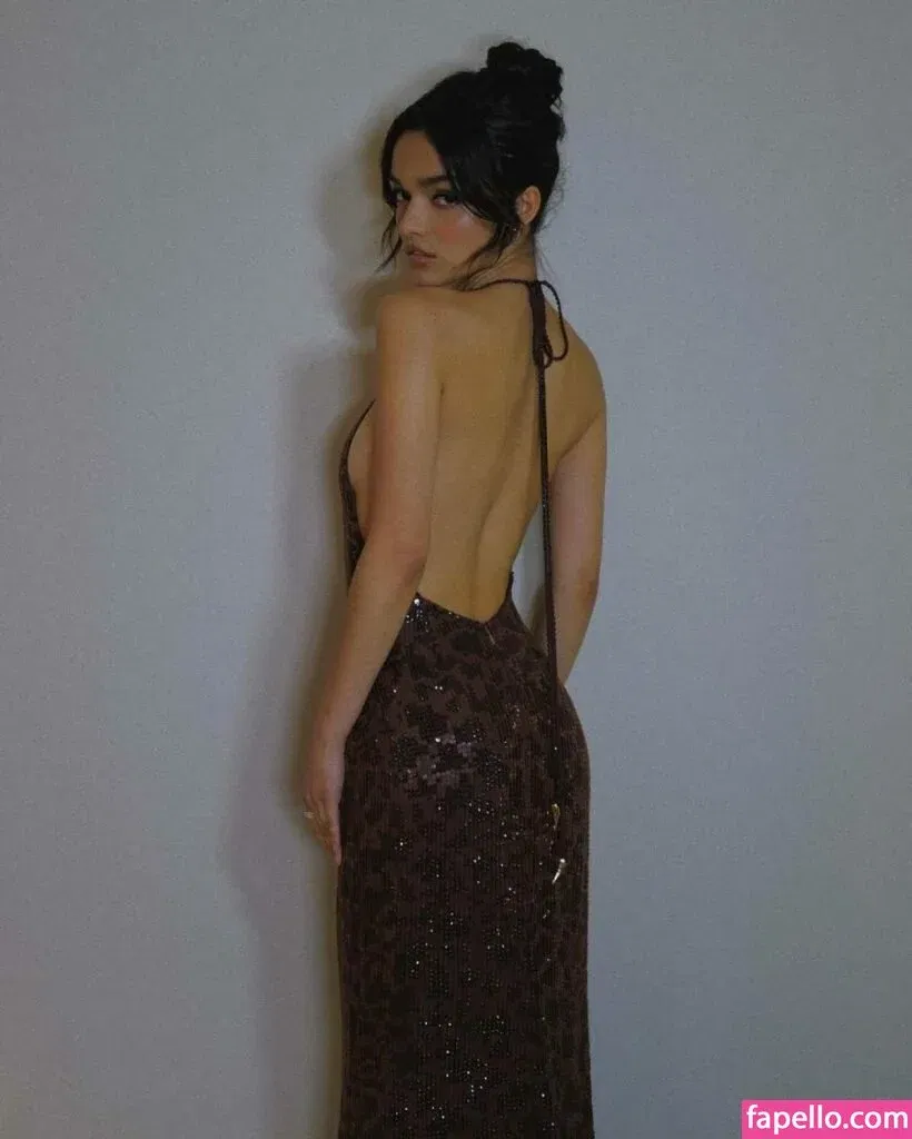 Rachel Zegler Onlyfans Photo Gallery 