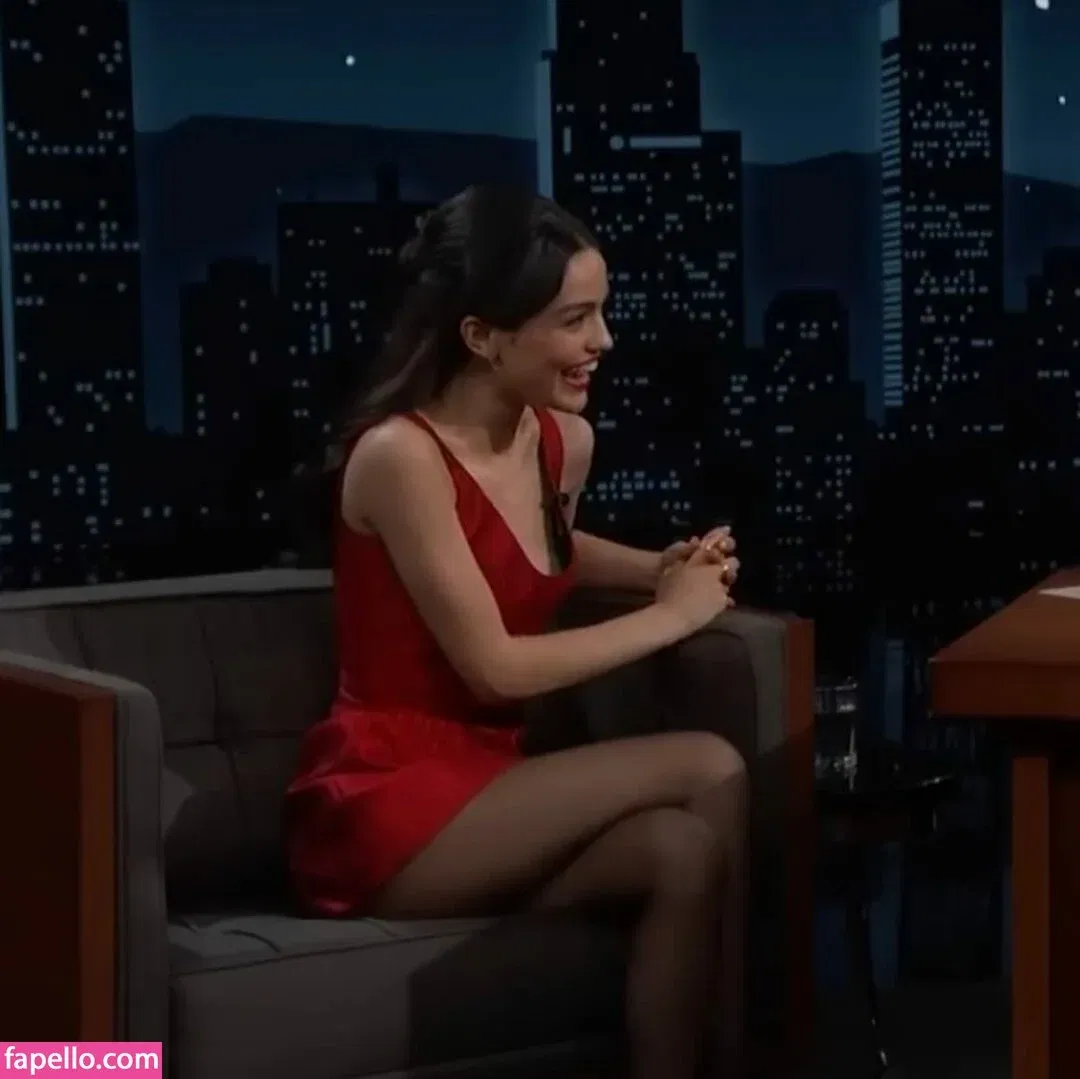 Rachel Zegler Onlyfans Photo Gallery 