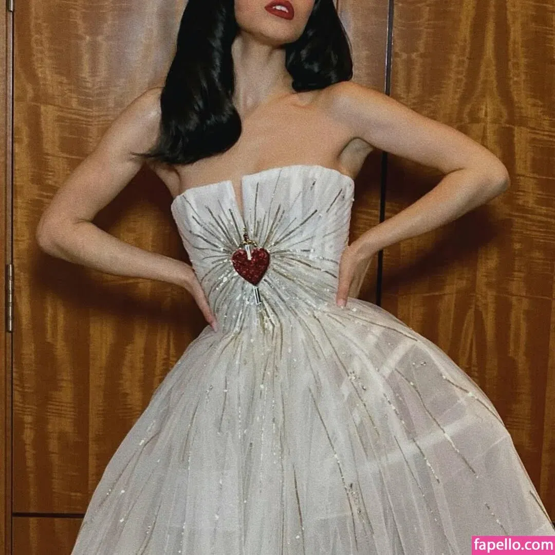 Rachel Zegler Onlyfans Photo Gallery 