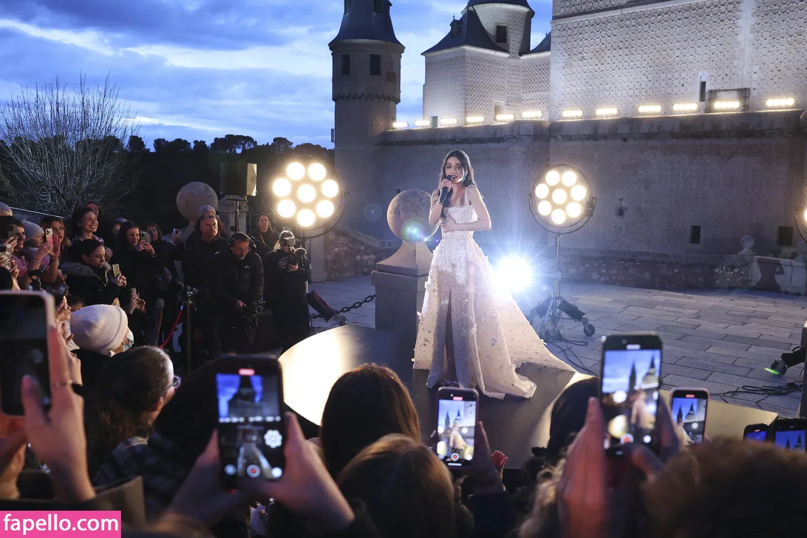 Rachel Zegler Onlyfans Photo Gallery 