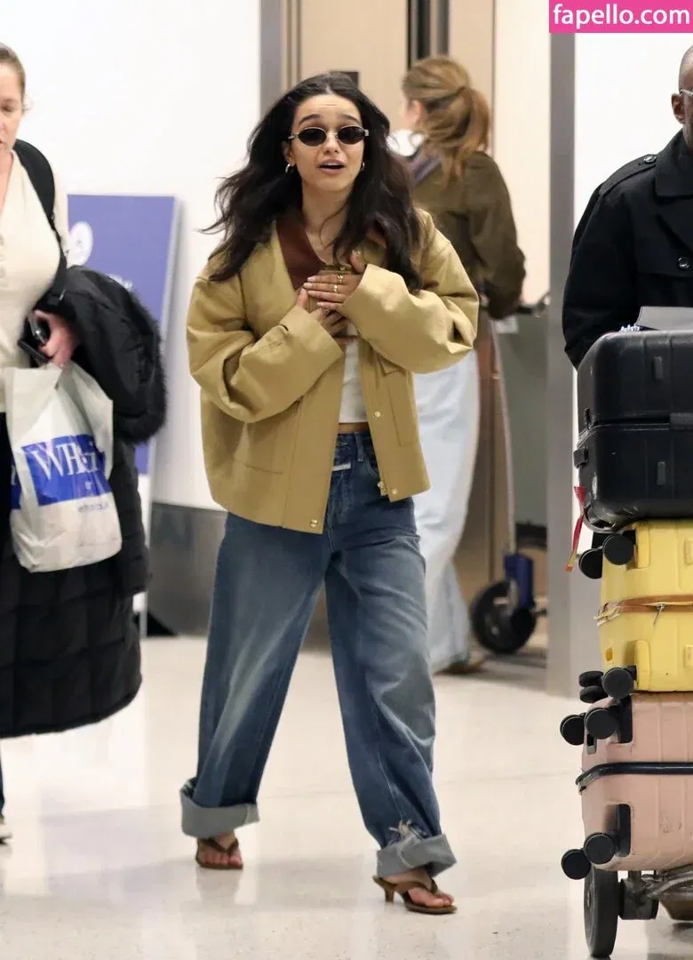 Rachel Zegler Onlyfans Photo Gallery 