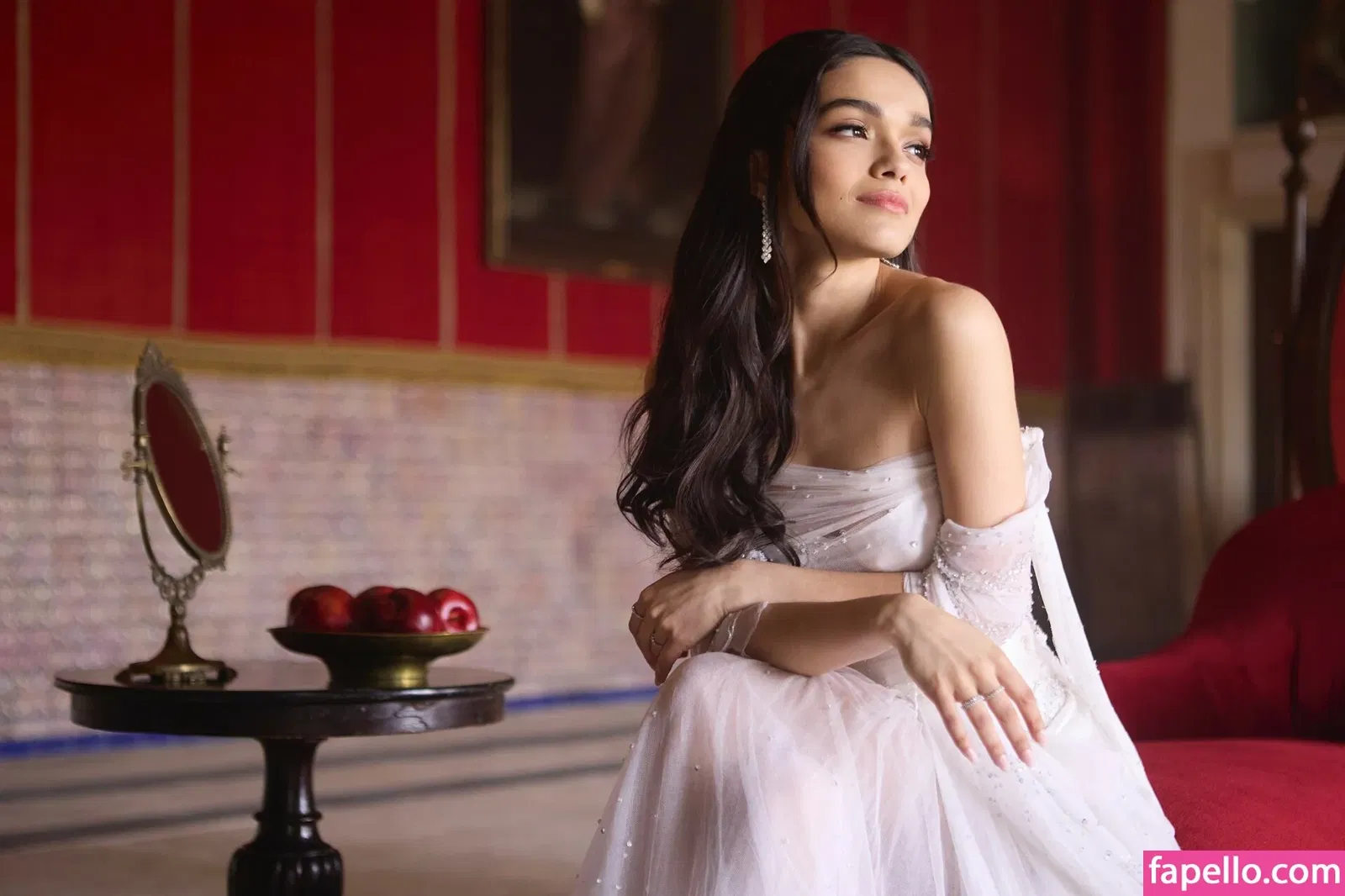 Rachel Zegler Onlyfans Photo Gallery 