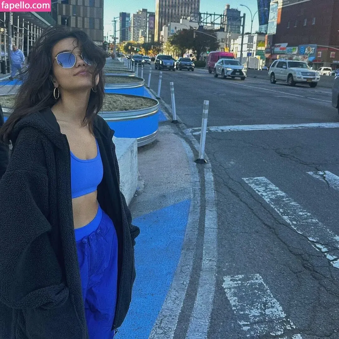 Rachel Zegler Onlyfans Photo Gallery 