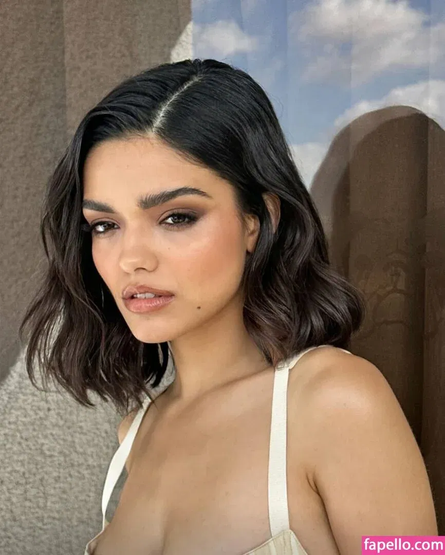 Rachel Zegler Onlyfans Photo Gallery 