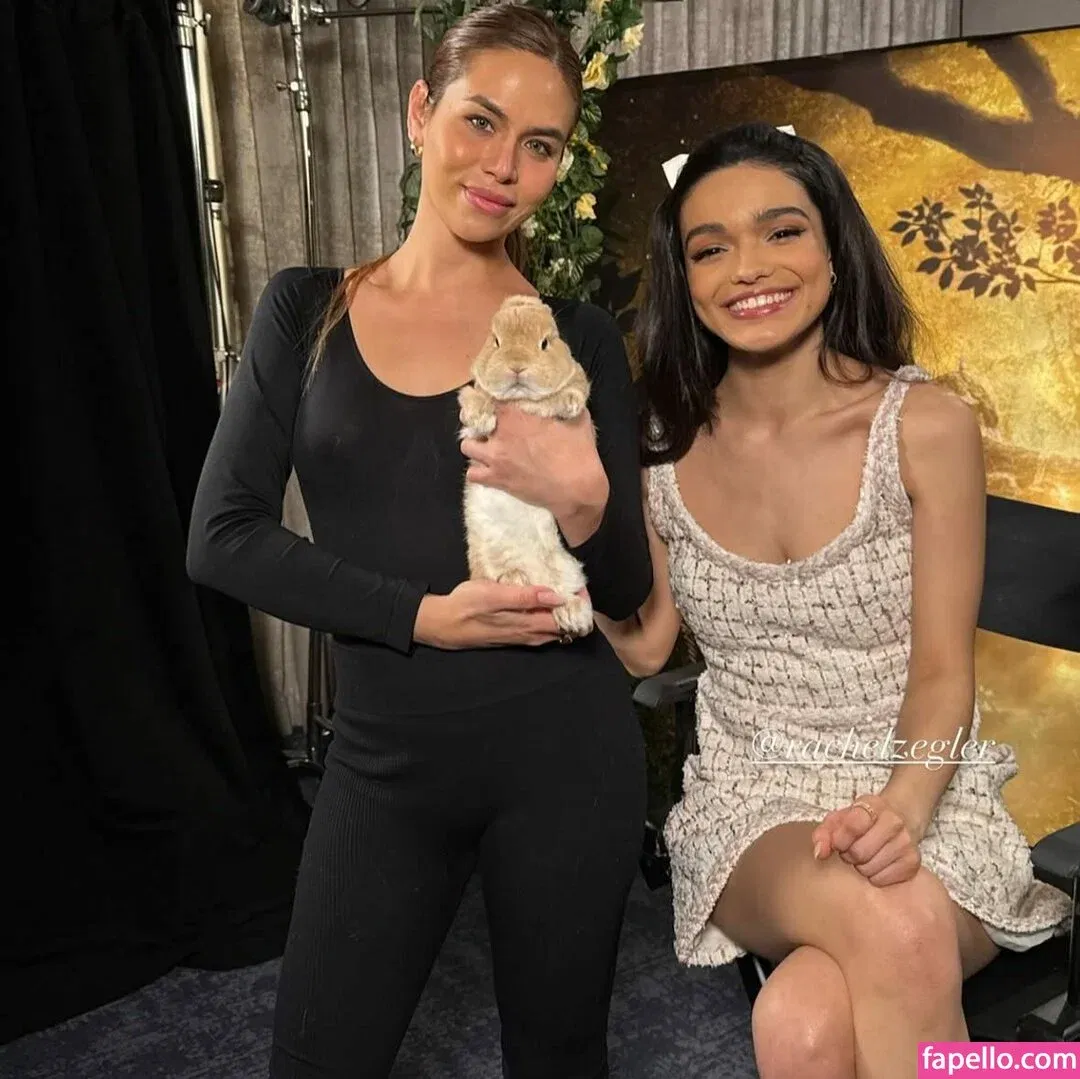 Rachel Zegler Onlyfans Photo Gallery 