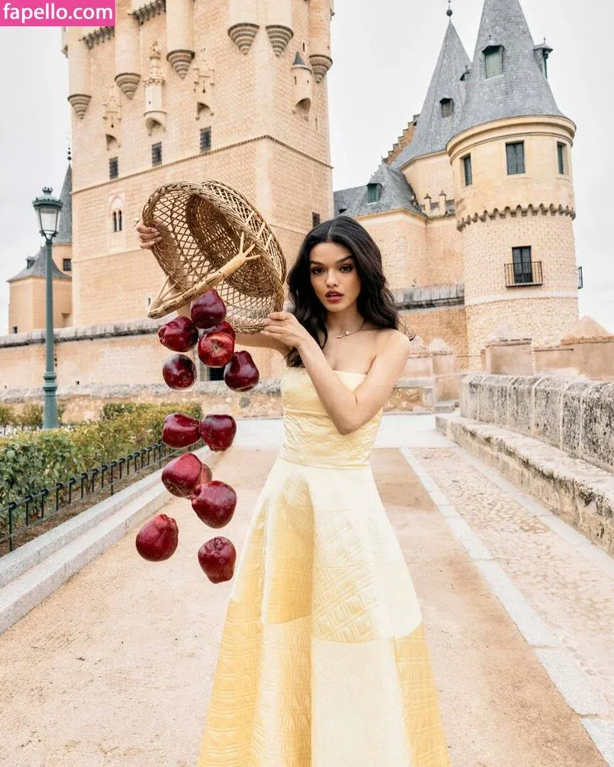 Rachel Zegler Onlyfans Photo Gallery 