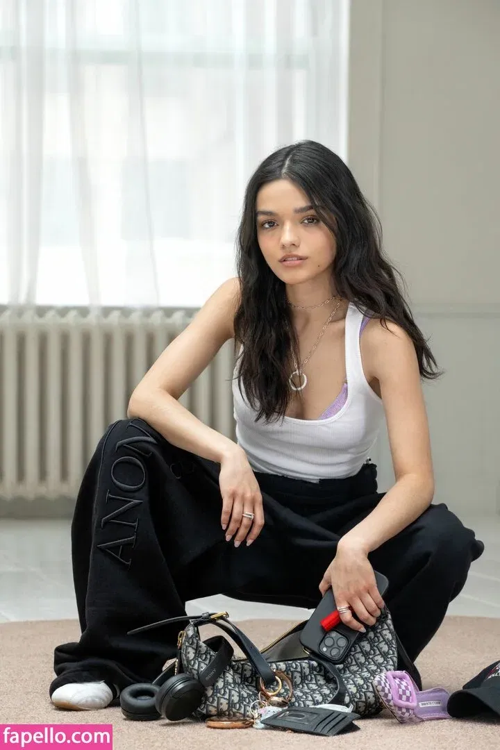 Rachel Zegler Onlyfans Photo Gallery 