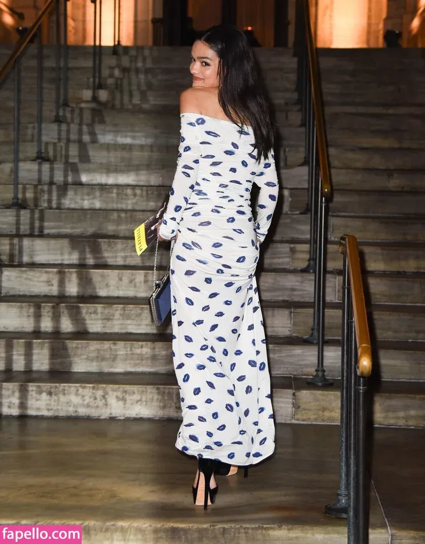 Rachel Zegler Onlyfans Photo Gallery 