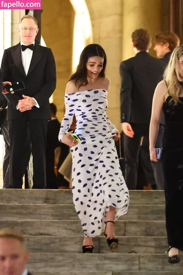 Rachel Zegler Onlyfans Photo Gallery 