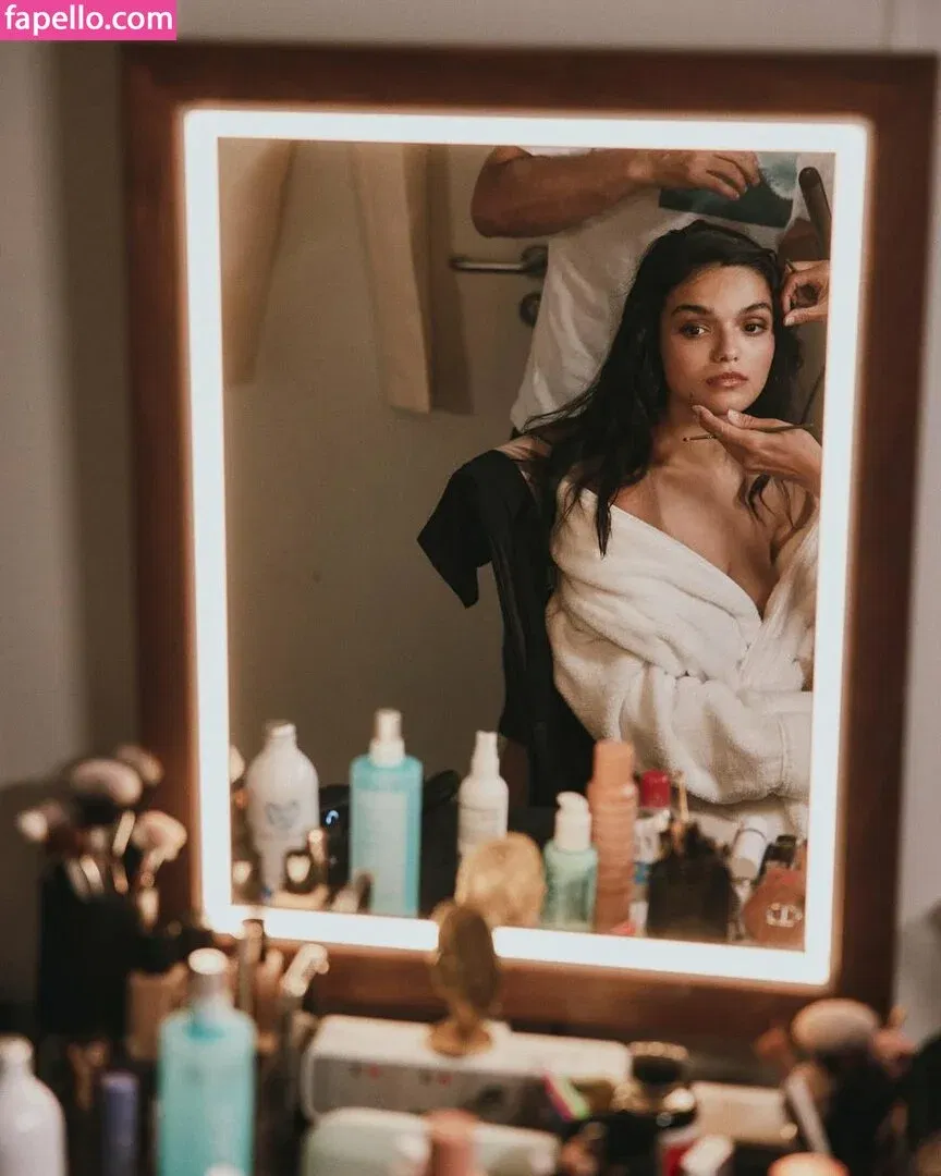 Rachel Zegler Onlyfans Photo Gallery 