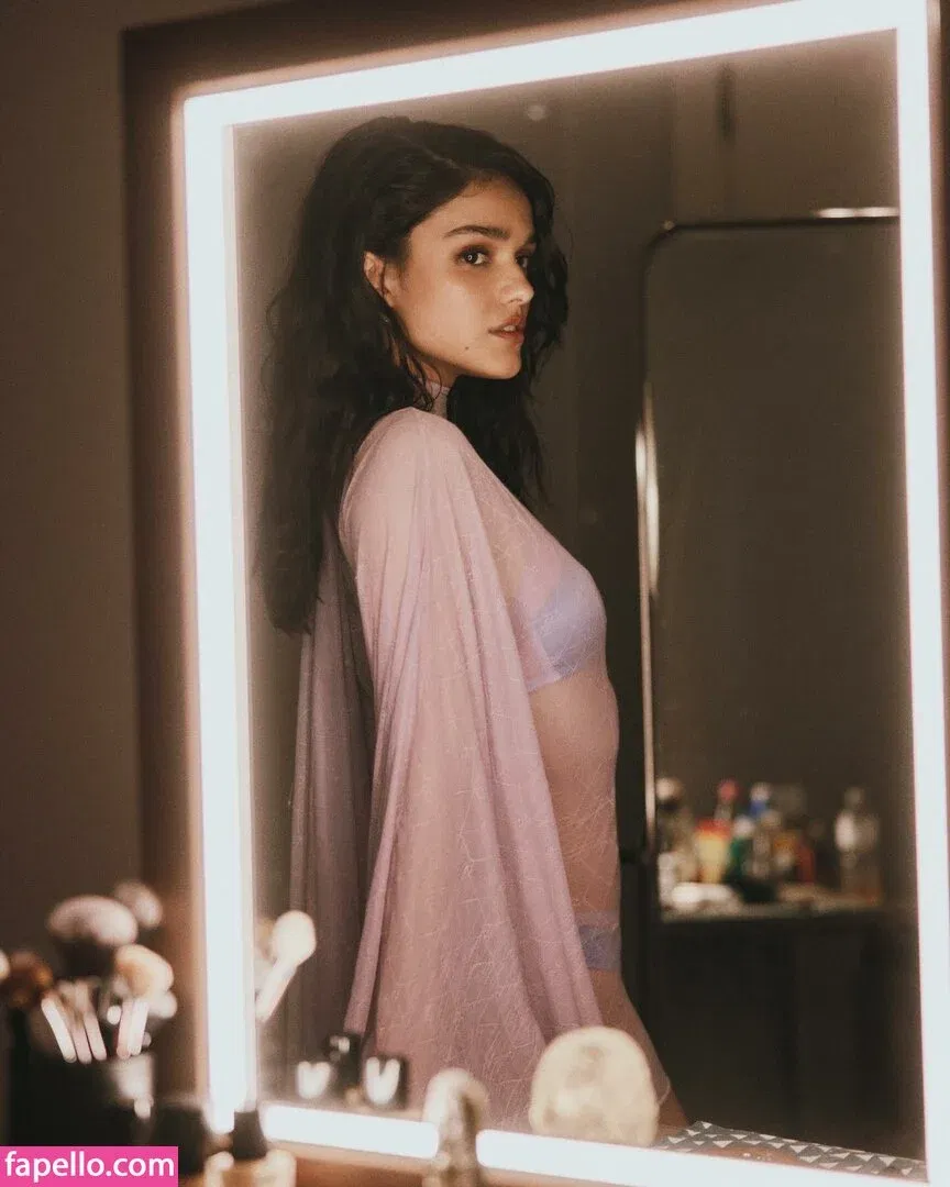 Rachel Zegler Onlyfans Photo Gallery 