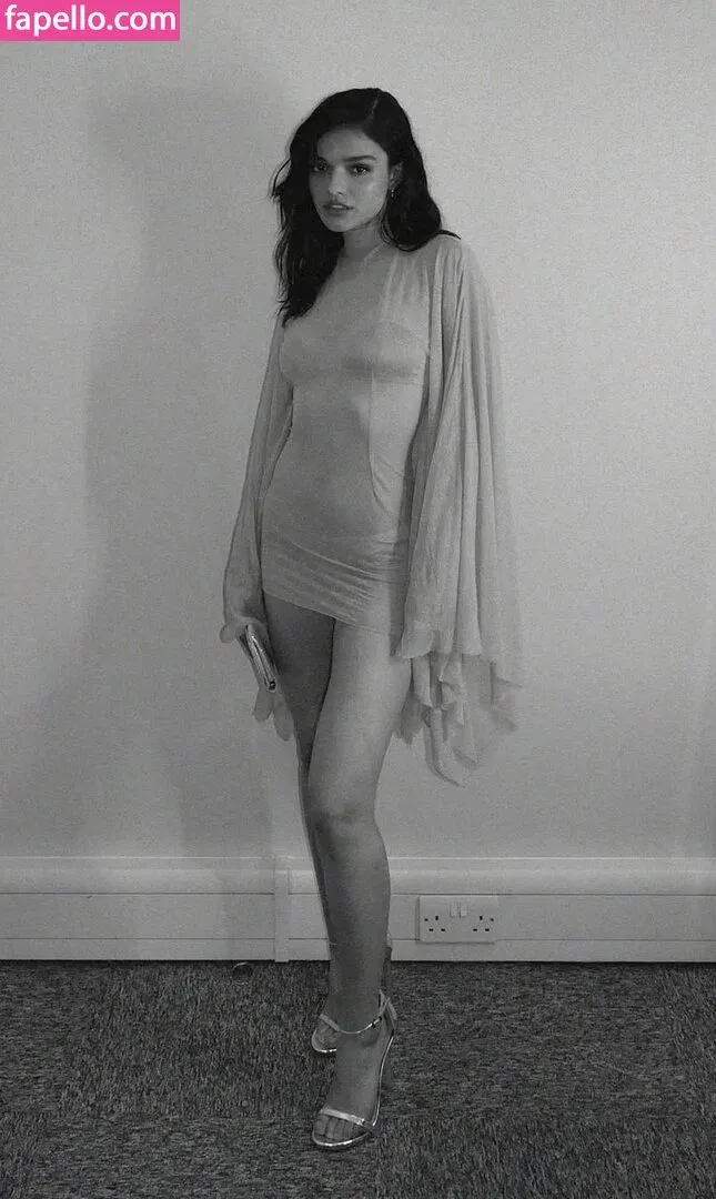 Rachel Zegler Onlyfans Photo Gallery 