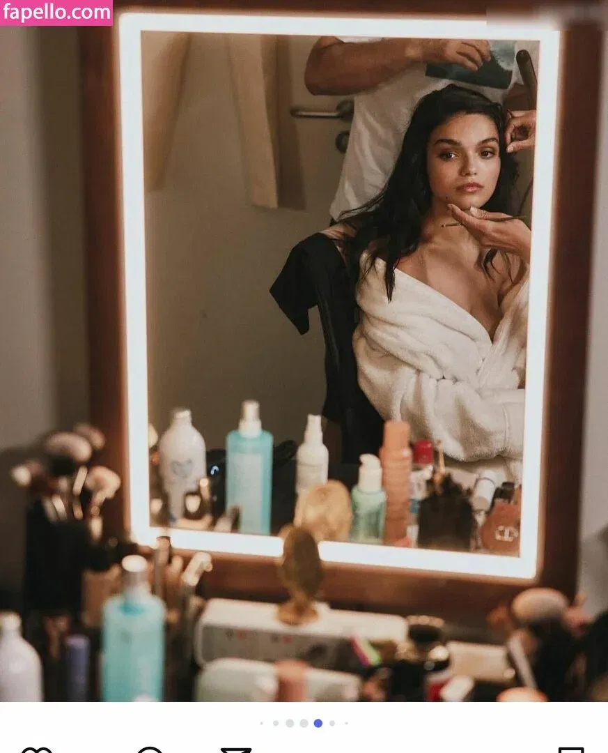 Rachel Zegler Onlyfans Photo Gallery 