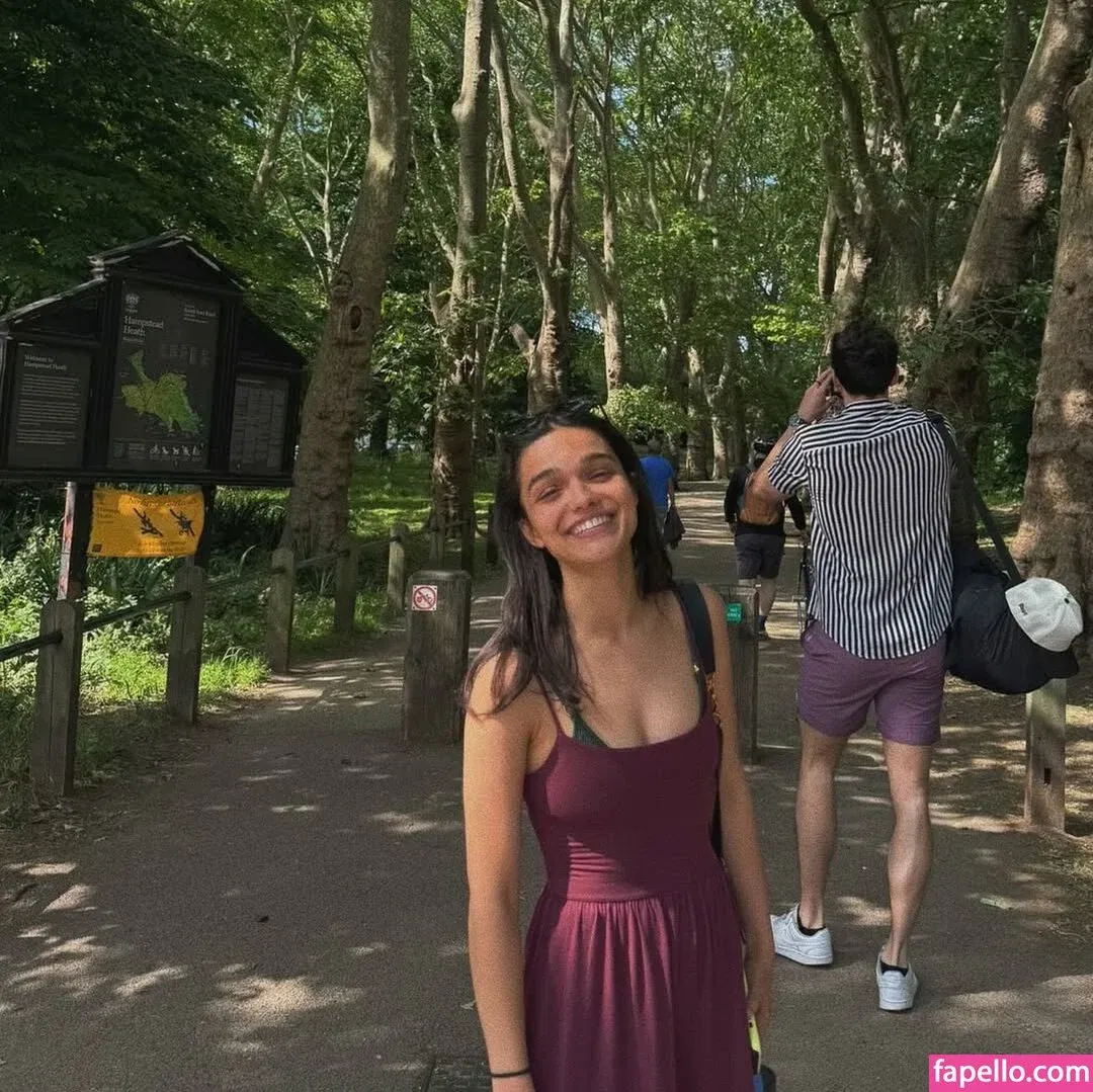 Rachel Zegler Onlyfans Photo Gallery 