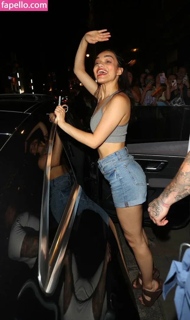 Rachel Zegler Onlyfans Photo Gallery 