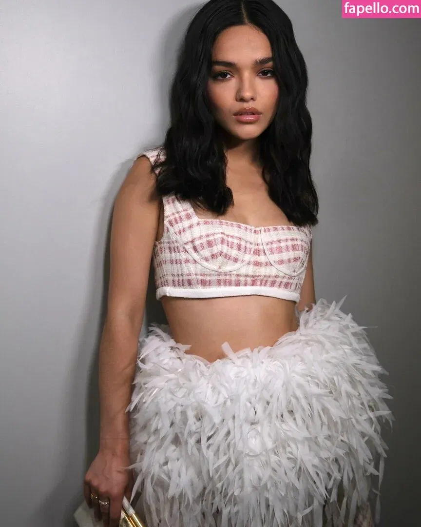 Rachel Zegler Onlyfans Photo Gallery 